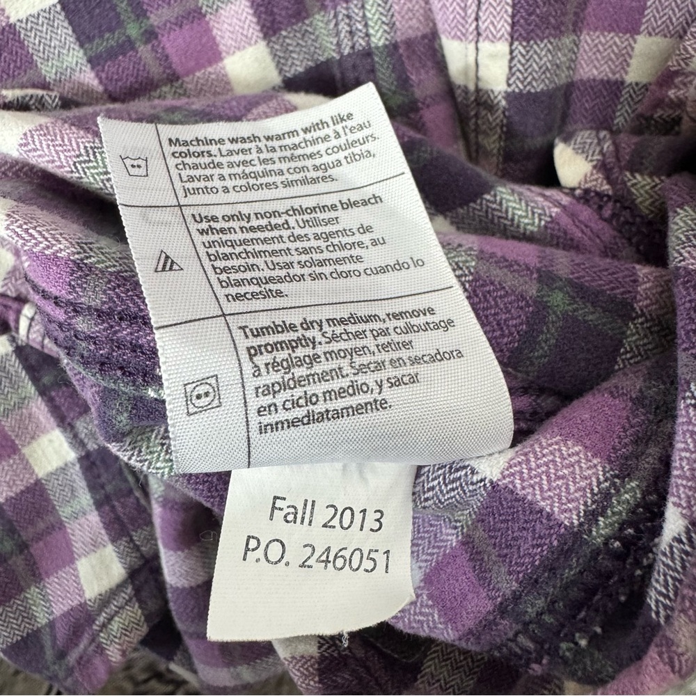 Women’s Carhartt Flannel Purple Grey Button Down Size Medium Workwear Outdoorsy - Picture 11 of 11